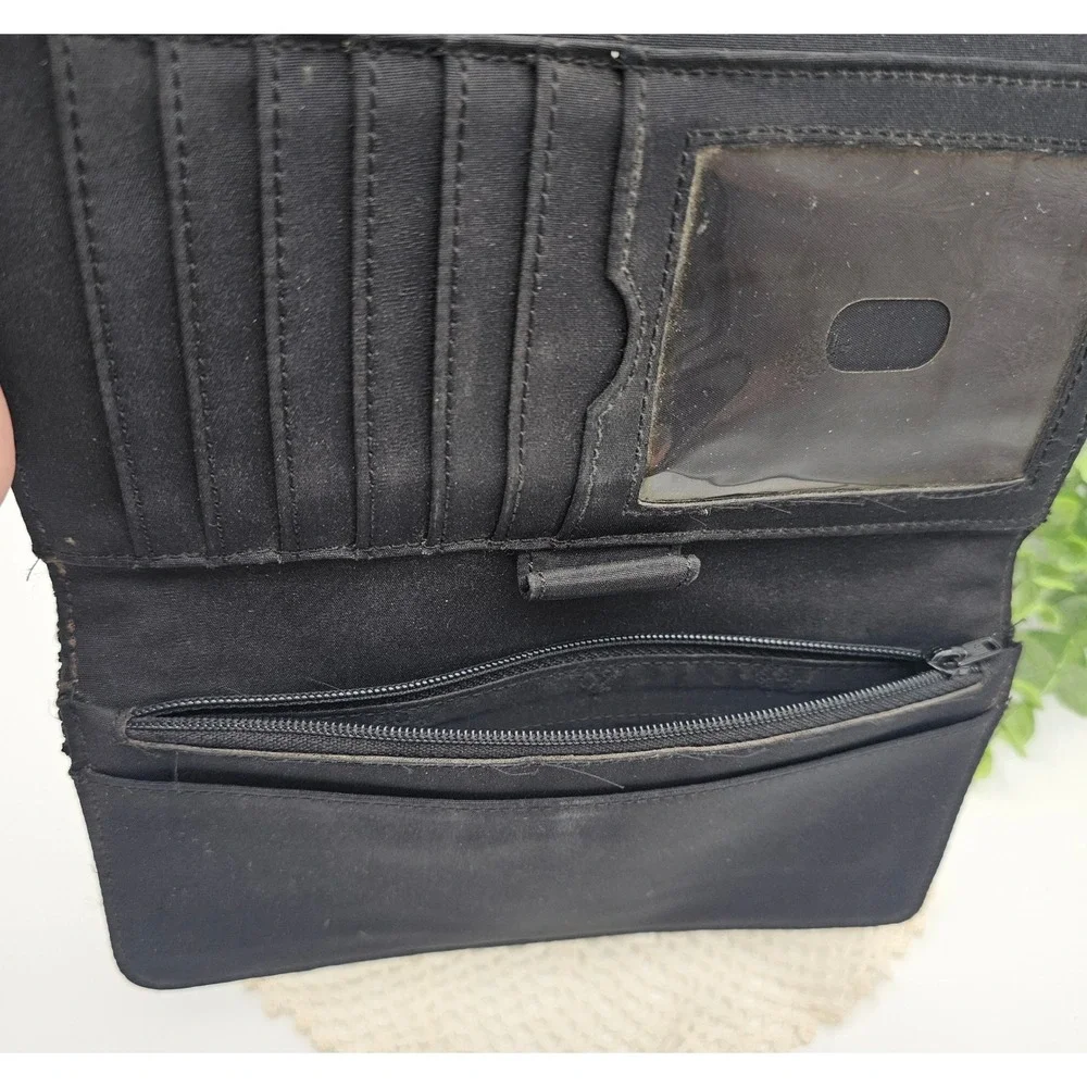 The Sak Black Woven Raffia Clutch Wallet Organizer Snap Closure